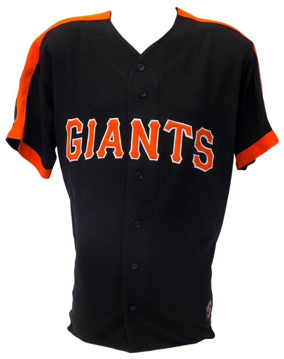 San Francisco Giants Jerseys in San Francisco Giants Team Shop 