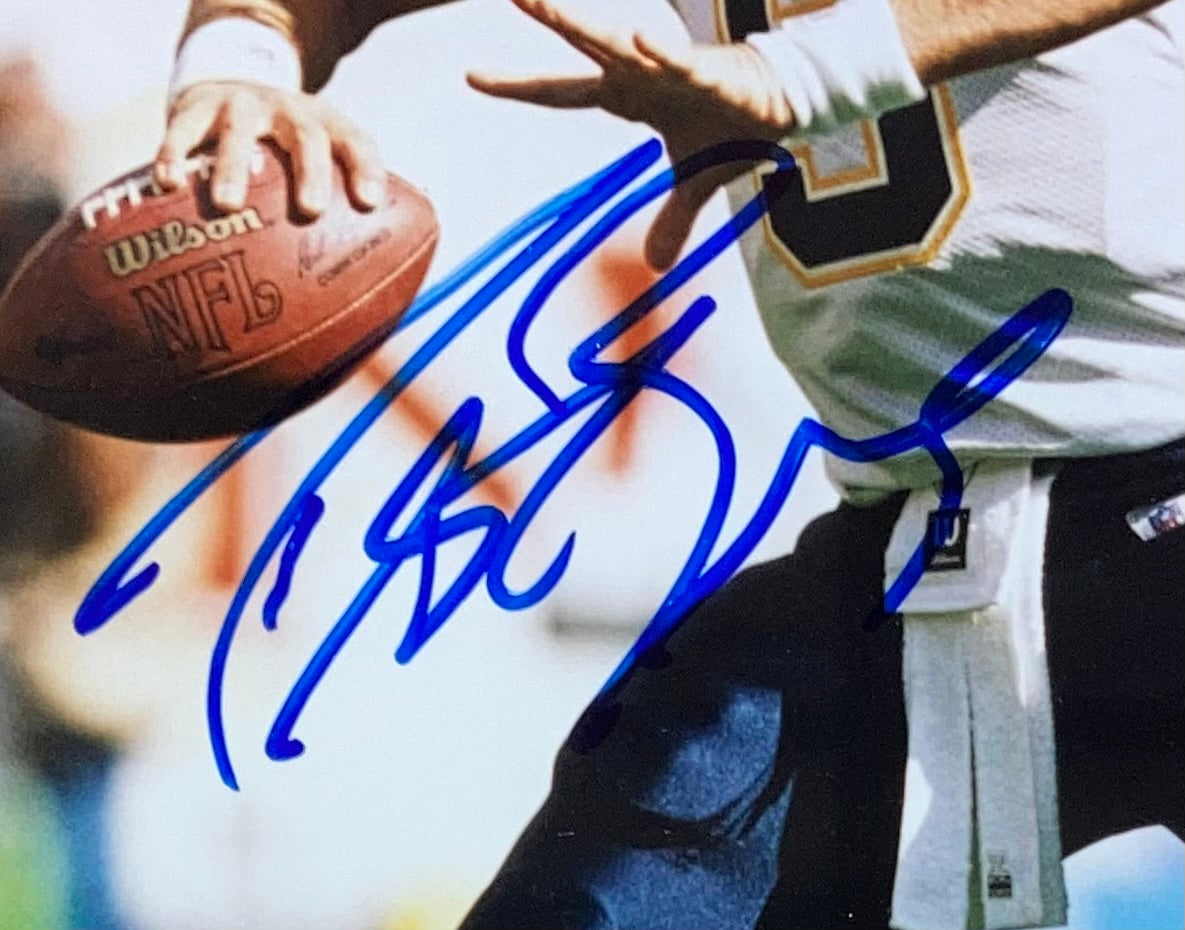 DREW BREES ** SIGNED ** FRAMED 8x10 PHOTO & ** SIGNED CARD **