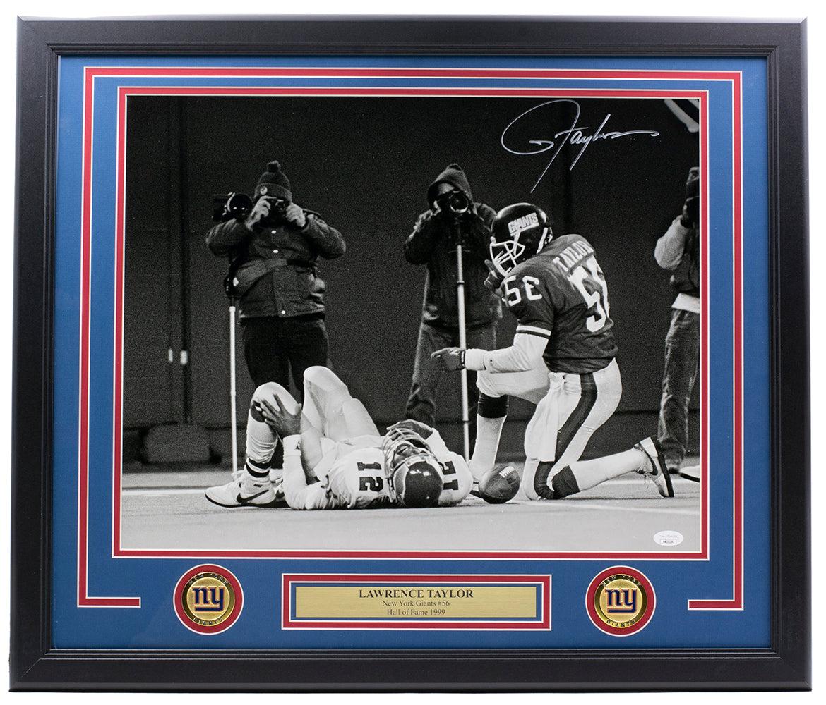 Lawrence Taylor Autographed 16x20 Photo New York Giants Beckett BAS Stock  #177681 - Mill Creek Sports