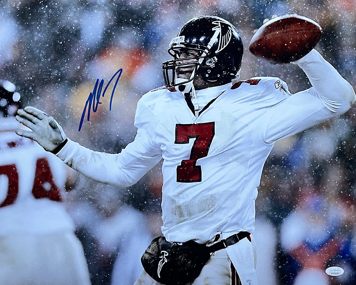 Michael Vick Signed Falcons 11x14 Photo (JSA)