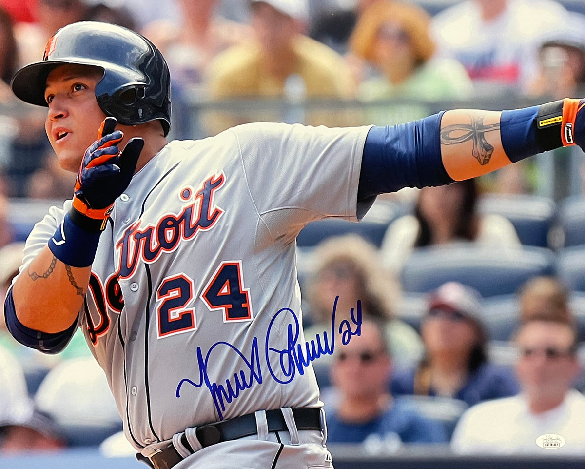 Miguel Cabrera Signed Tigers 16x20 Photo (JSA COA) – GSSM