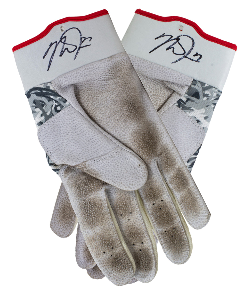 Mike Trout Game-Used Batting Gloves Angels – COA 100% Authentic Team