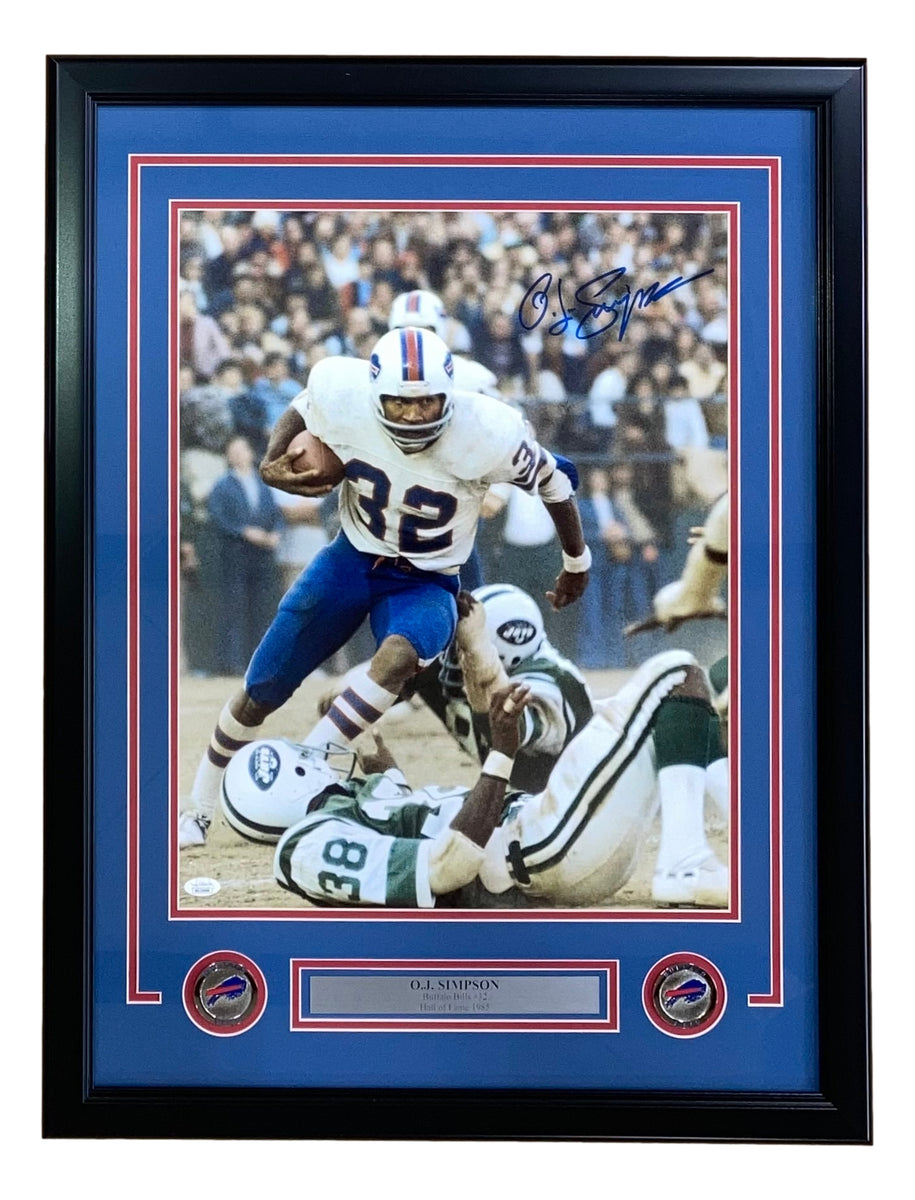 OJ Simpson Signed Buffalo Bills White Jersey in snow 16X20 Photo