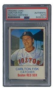 Carlton Fisk Signed Boston Red Sox 1975 Hostess #143 Trading Card PSA/DNA - Sports Integrity