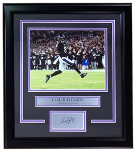 Lamar Jackson Framed 8x10 Baltimore Ravens Photo w/ Laser Engraved Signature