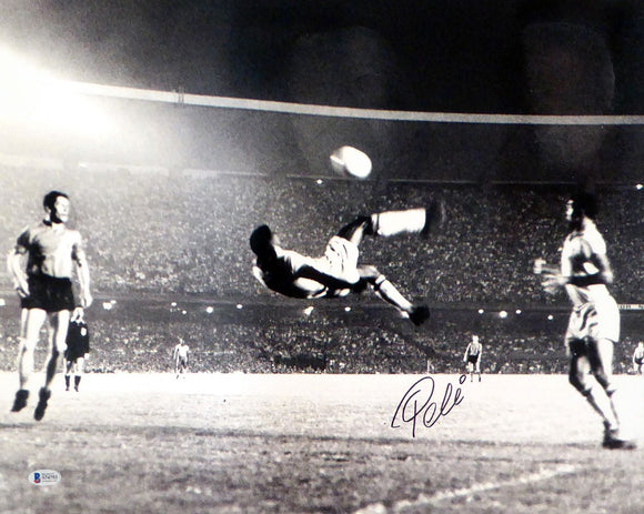 Pele Signed 16x20 Soccer Bicycle Kick Photo BAS