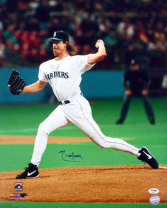 Randy Johnson Signed 16x20 Seattle Mariners Photo PSA/DNA