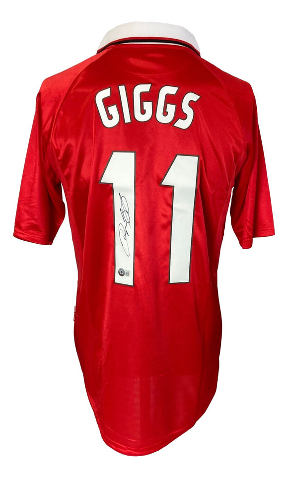 Ryan Giggs Signed Manchester United Umbro Soccer Jersey BAS